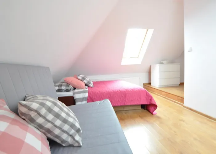 786 Auberge de jeunesse *